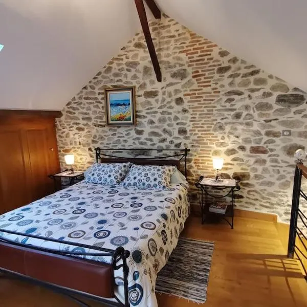 La petite porcherie, hotel v destinaci Ladignac-le-Long