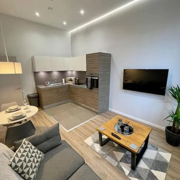 Luxury 1 Bedroom Bournville Apartment, hotel in Birmingham