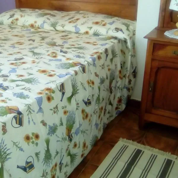Agriturismo la Terra di Mezzo, hotel Castellamontéban