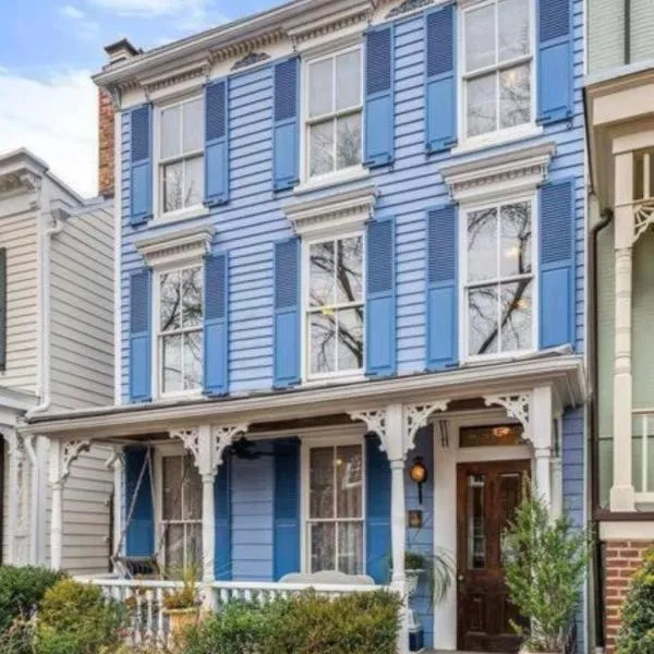 Studio Near Capitol Hill - Free Parking & Walkable Area, hótel í Washington