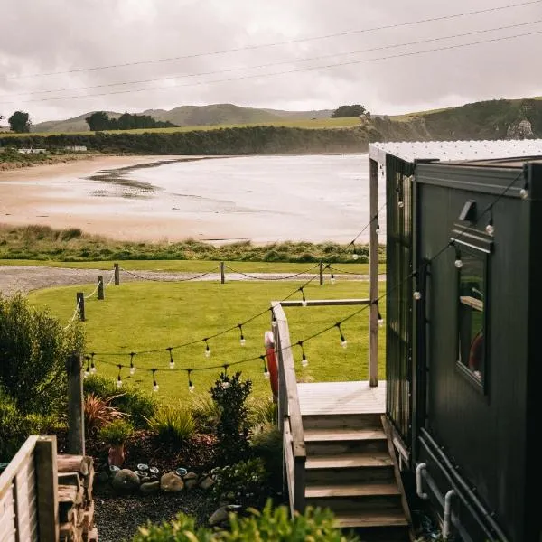 Beach Front Oasis - Catlins, Jacks Bay, hotel v destinaci Hinahina