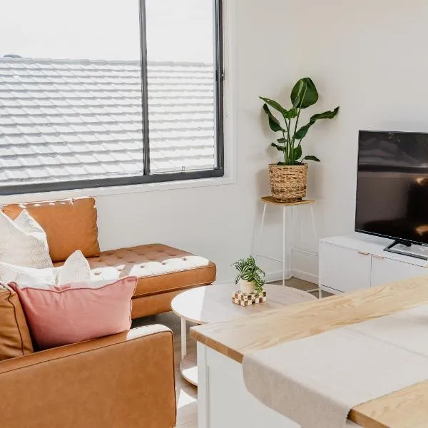 Entire Unit with Own Entrance near Gold coast Airport for family holidays 04 Beds 2 rooms, hotel v destinaci Terranora