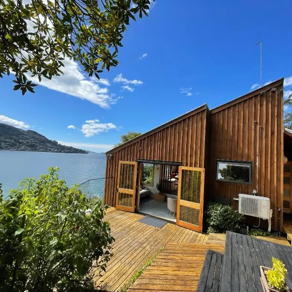 The Cove Cabin - your quiet escape, hotel v destinaci Dunedin
