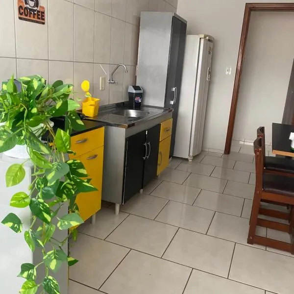 Apartamento familiar próximo ao centro, hotel v destinaci Irati