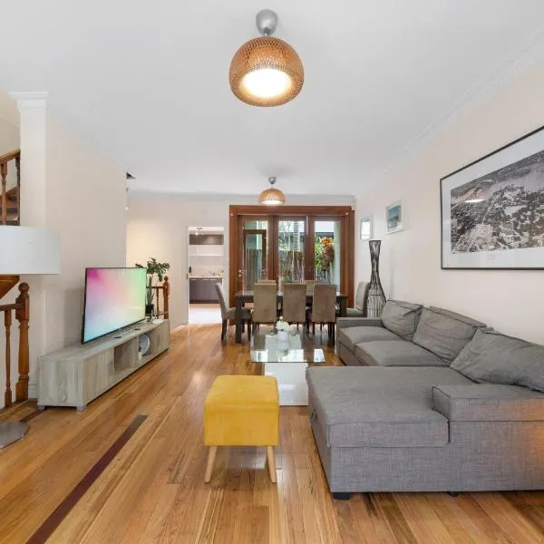 Ideally located 3 BR with Parking & Central & Darling Harbour-10 mins walk, hotel a Sydney