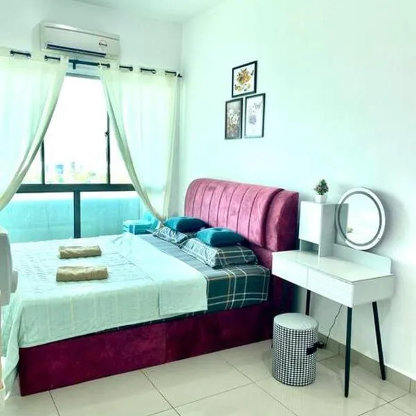 Cozy cybersquare two to five pax 2 bed & 2 bath king & queen wifi netflix 1313, hotel di Cyberjaya