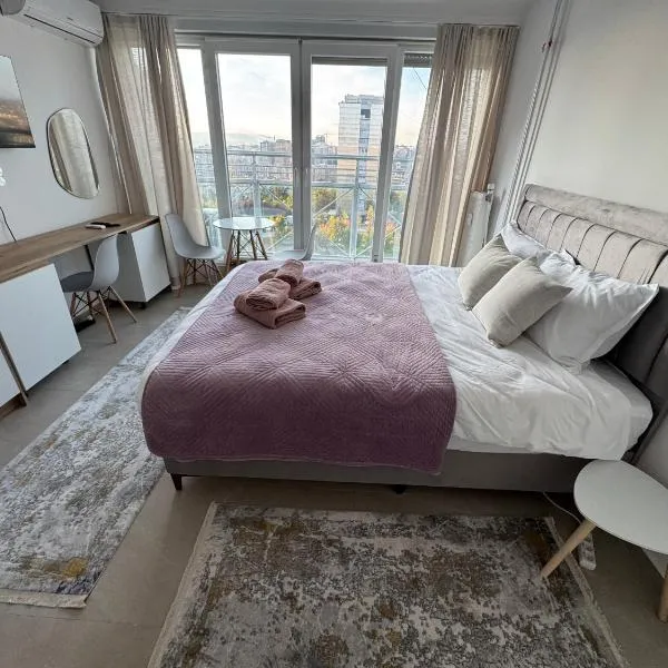 Skyline Prishtina Studio Apartment, hotel in Pristina