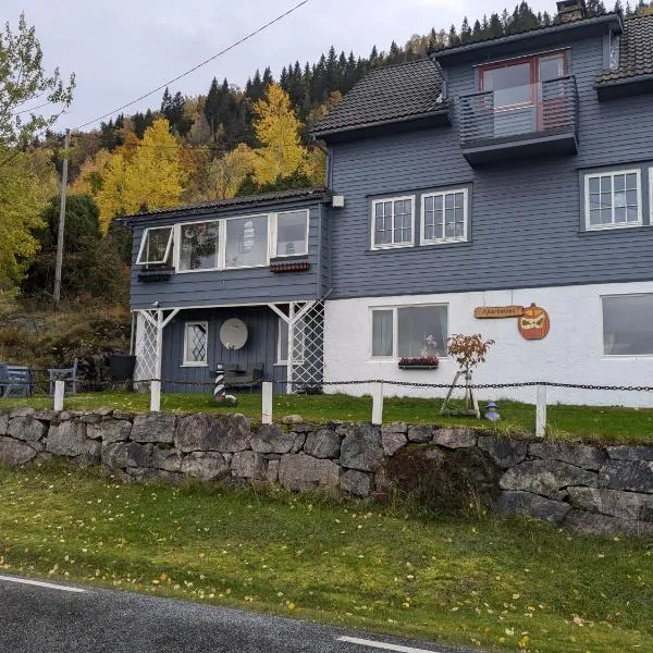 Apartment Fjordblick, hotel v destinaci Leikanger