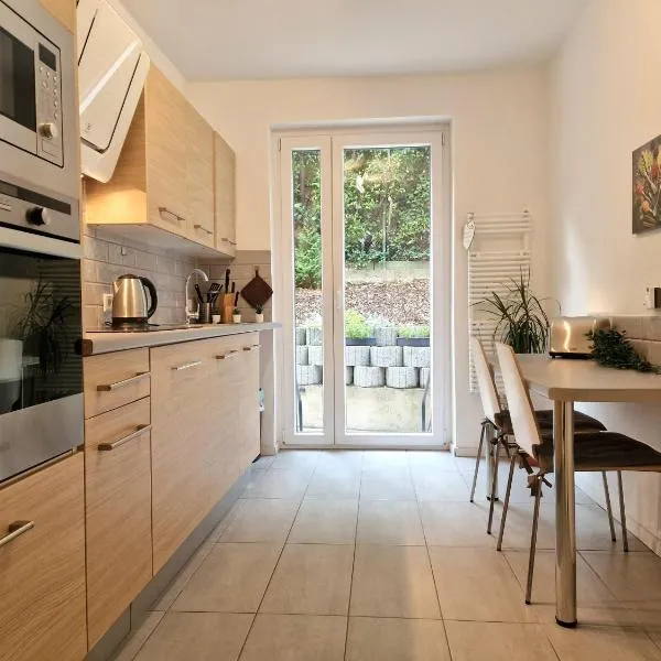 Modern Central Apartments near Hbf & Messe Essen, hotel in Essen