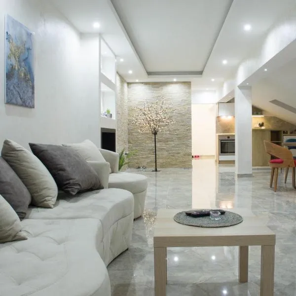 New Moment Lux 2 โรงแรมในŽarkovo