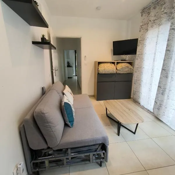 Maisonnette avec jardin, hotel v destinaci Colomiers