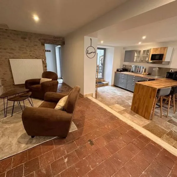Au Petit Langres Logement Centre-Ville, hotel in Langres