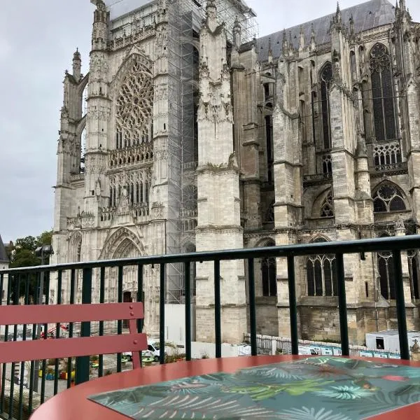 Lovely appartement vue cathédrale, hotel in Beauvais