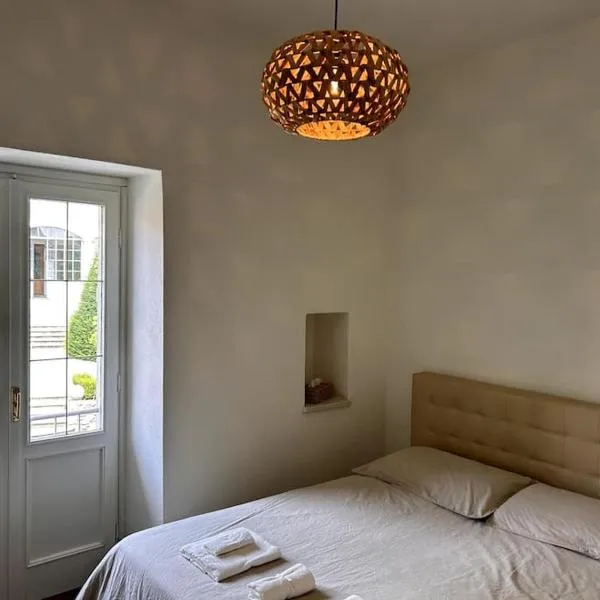 Shibui – hotel w mieście Ispra