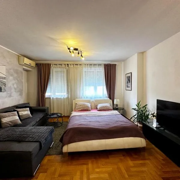 Belgrade Apartment 2, hotel in Zvezdara