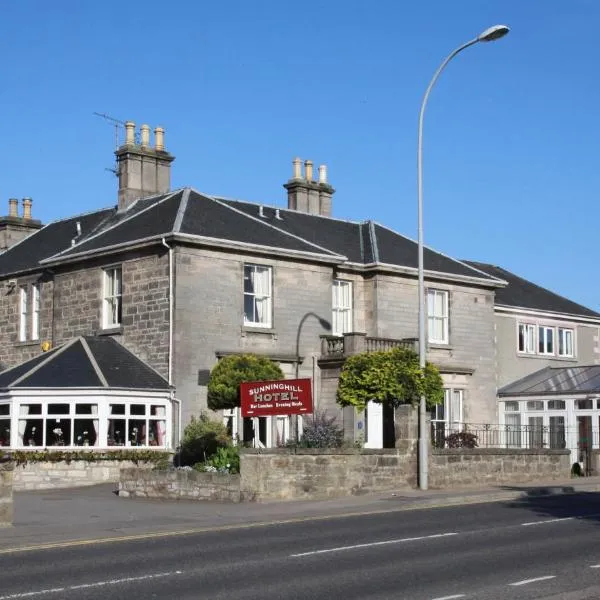 Sunninghill Hotel, hótel í Elgin