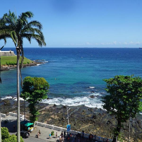 Apartment 610, vista Mar e Farol da Barra