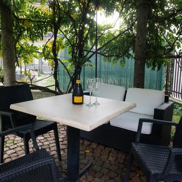 Giardino Privè - Casa Aldo, hotel in Arcisate