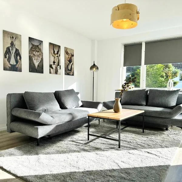 Großzügige Wohnung - 6 Personen-3 Schlafzimmer- Parkplatz- Waschmaschine-2 Balkone – hotel w mieście Wolfsburg