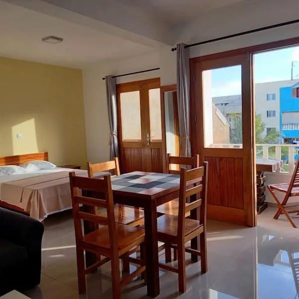 One cozy bedroom - Studio in Santa Maria, hotel v destinaci Santa Maria