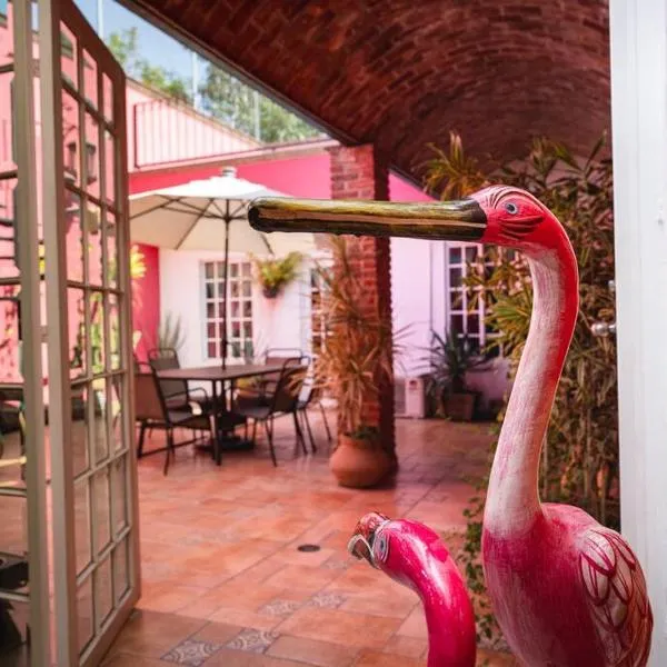 Casa Flamingos en el centro de Tlaquepaque, hotel v destinaci Guadalajara