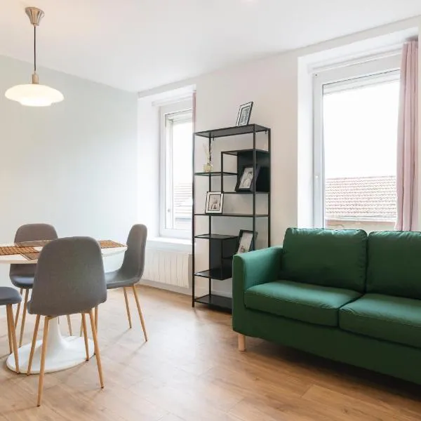 LE 23 Bis, hotel Jarny városában