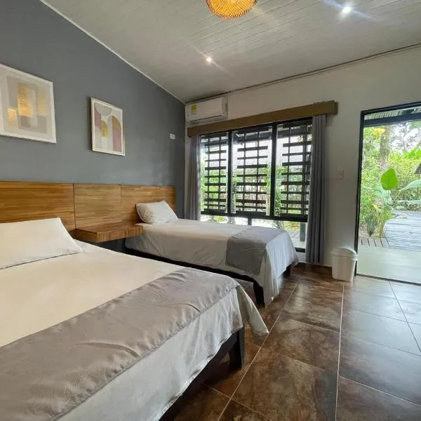 Hotel Madreselva, hotel v destinaci Leticia
