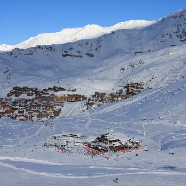 Les Chalets du Thorens, hotel v destinaci Val Thorens