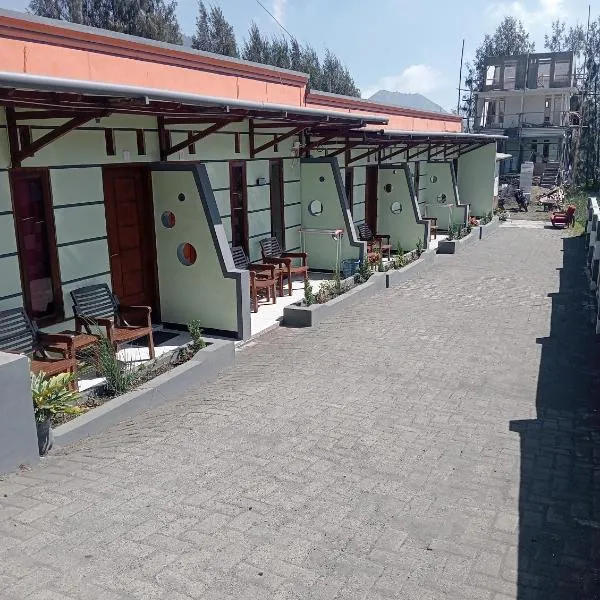 Mentigen Homestay, hotel v destinaci Ngadisari