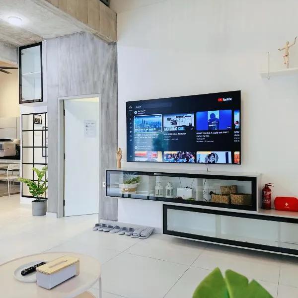 Penang槟岛Special 1,5 Storey Semi-D In Georgetown 70 inch Smart TV, hotel v destinaci George Town