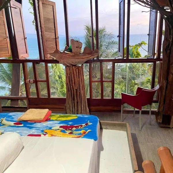 Karang Aji Beach Villa, hotel v destinaci Cisolok