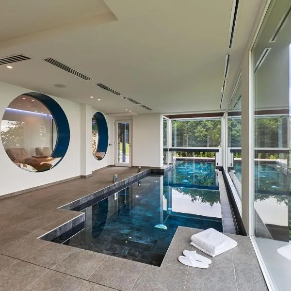 Loft con piscina e SPA privata a Carobais 7, hotel ad Almenno San Bartolomeo