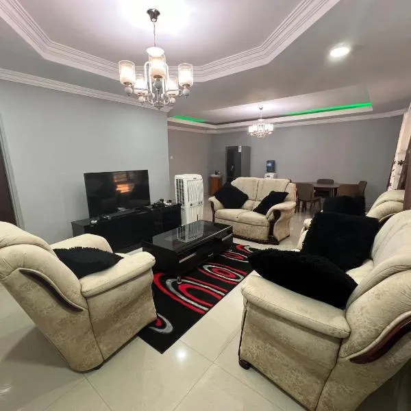 Lemajy Apartments - Flat 2, hotel en Solwezi