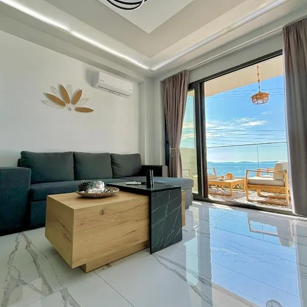 Candi Luxury Suites 2, khách sạn ở Neos Marmaras