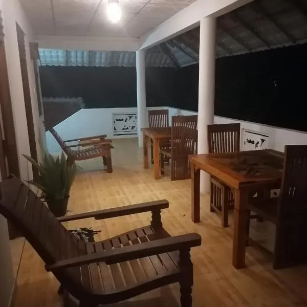 Malika Homestay, hótel í Midigama East
