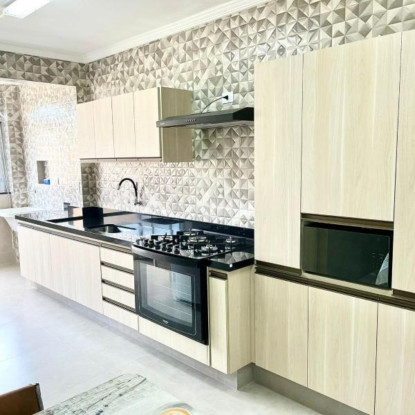 Coimbra Guarujá - Apartamento Beira Mar - Praia Enseada - 150m Praia