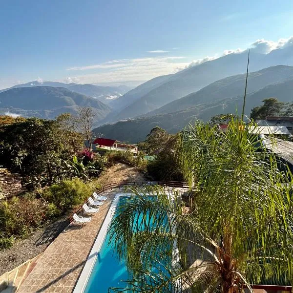 Villa Camila Hostel, hotel v destinaci Coroico