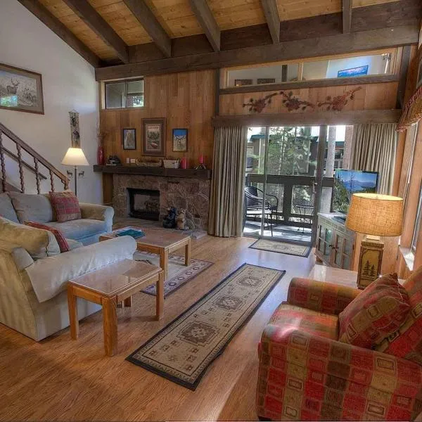 Bear Lake Hideaway condo, hotel in South Lake Tahoe