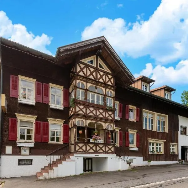 Chalet in Sibratsgfäll near Ski Slopes، فندق في Sibratsgfäll