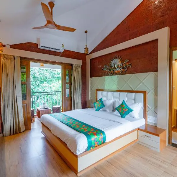 Treebo Green Village Resort with Pool, Goa, hotel in Maneri