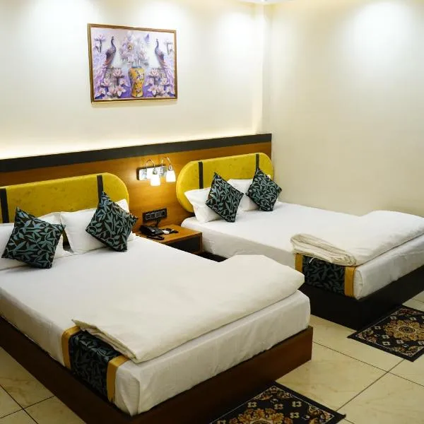 Hotel Shakuntla Palace - 400 Meters away from Vishnu Pad Temple 7 mins walk, hotel v destinaci Gaya