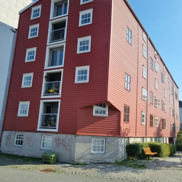 Brygga B&B Trondheim sentrum, privat rom i vårt hjem, hotel di Trondheim