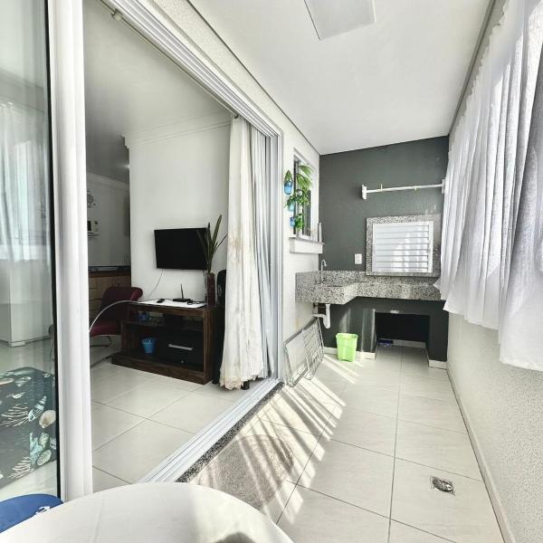 539 - Apartamento 2 dormitórios na praia de Bombas - Foto 5