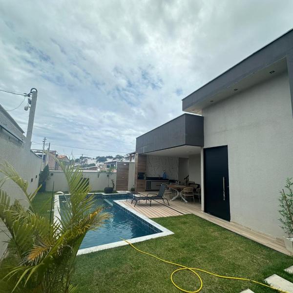 Casa de praia, em Jaúa