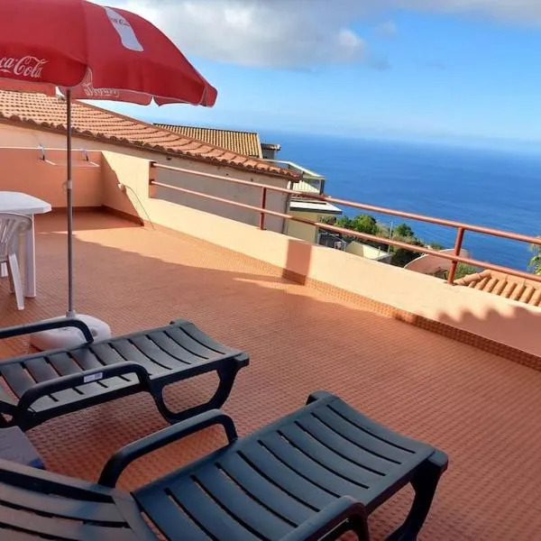 Casa Afonso a getaway apartment, hotel v destinaci Arco da Calheta