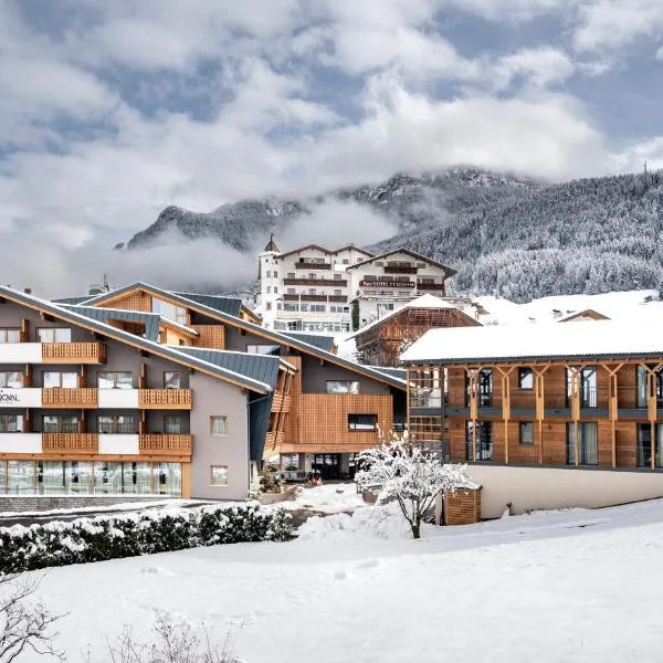 Hotel Alpenroyal, hotell sihtkohas Kastelruth