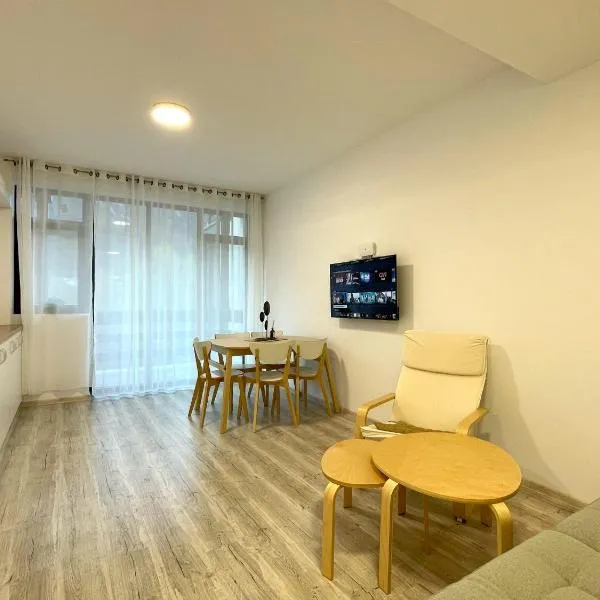 Riverside Lindas - Next to Train Station with Parking โรงแรมในZamora