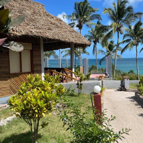 Mafia Beach Bungalows sea view, hotel v destinaci Utende