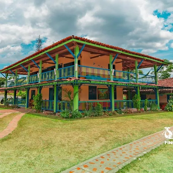 El Sendero del Quindío I Finca Hotel I Eje Cafetero、カラルカのホテル