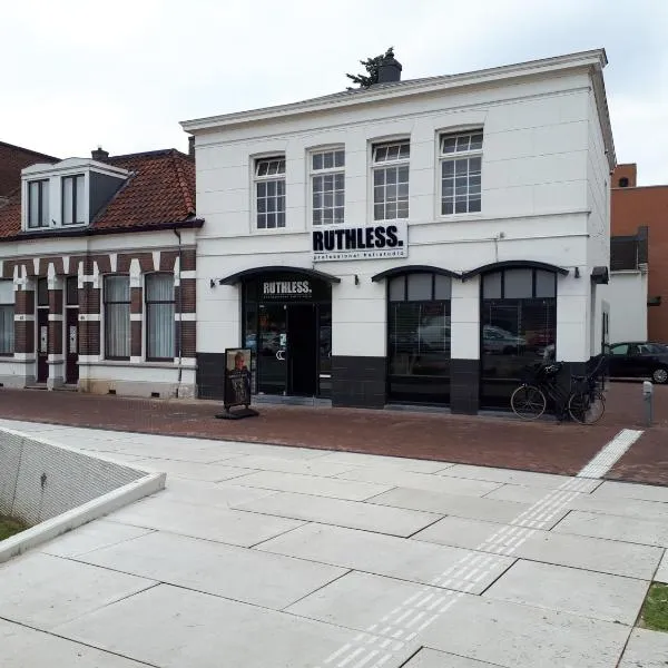 Room in the center of Enschede, hotel v destinaci Enschede